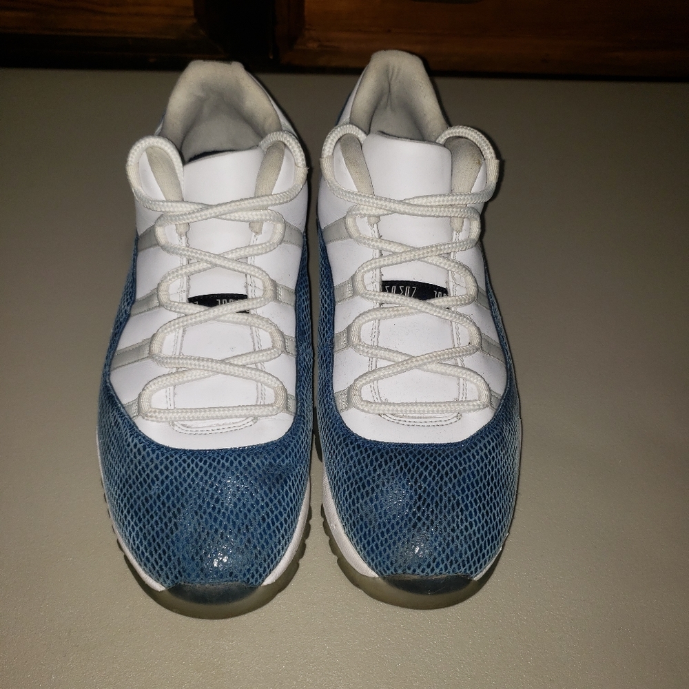 Jordan 11 Low